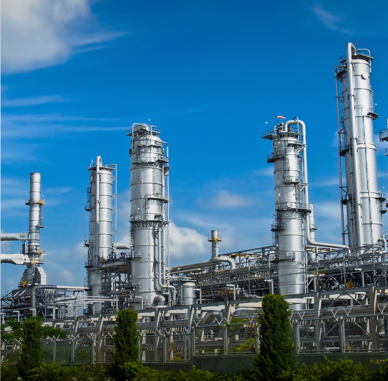 An exterior view of an oil refinery industry plant.